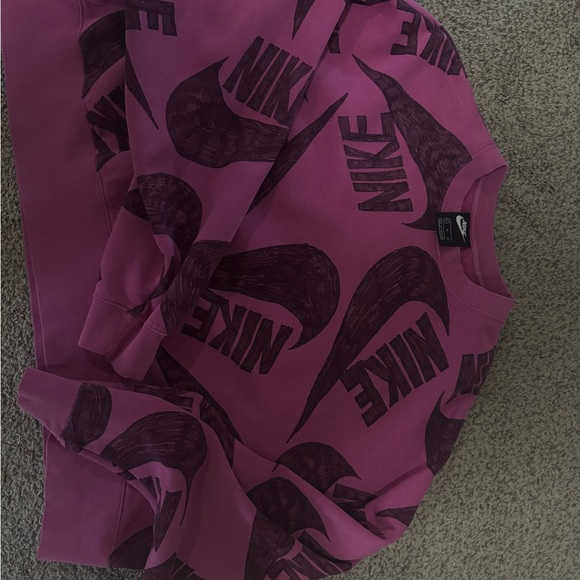 Nike crop sweatshirt - Picture 2 of 2